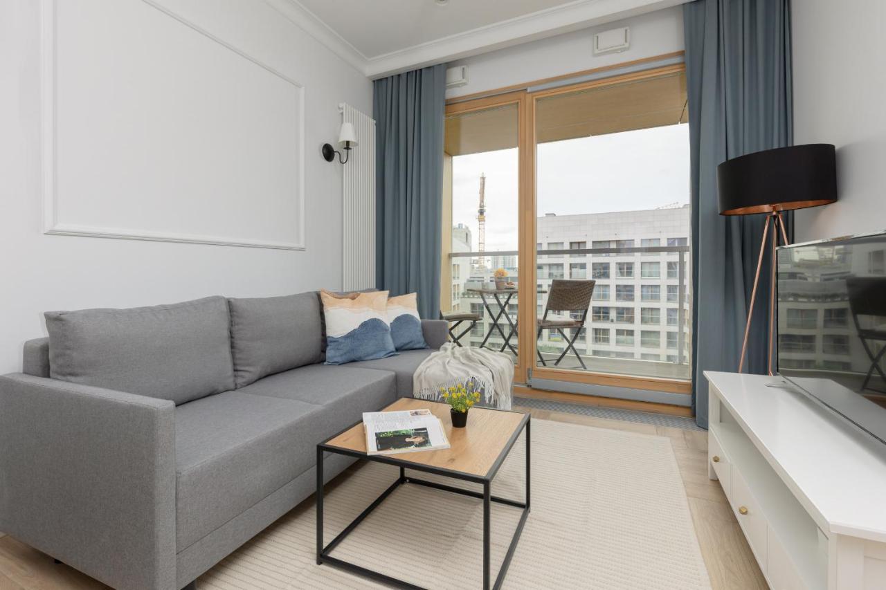 Stylish Apartment Kolejowa & Parking & Balcony By Noclegi Renters Варшава Экстерьер фото