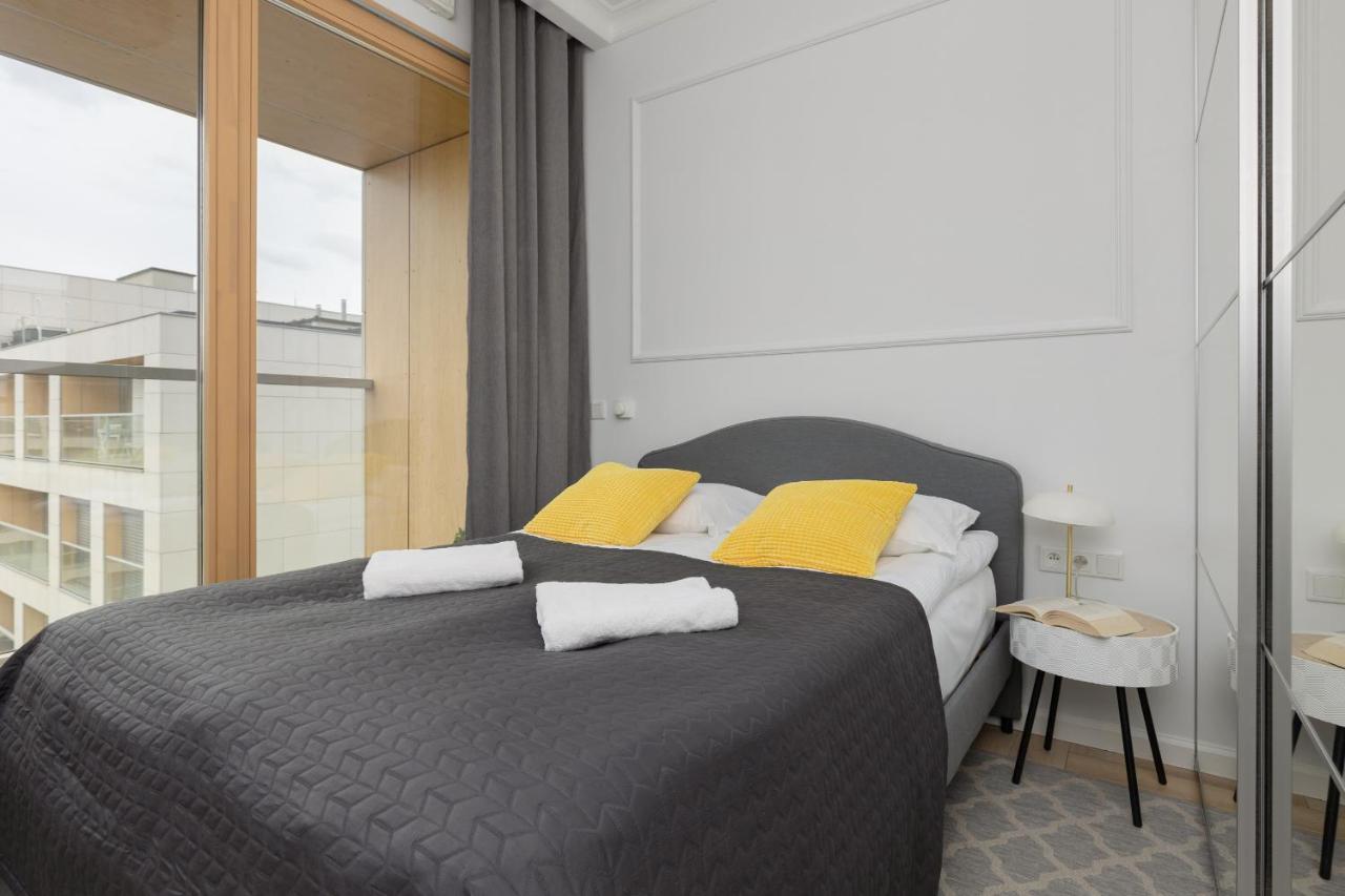 Stylish Apartment Kolejowa & Parking & Balcony By Noclegi Renters Варшава Экстерьер фото